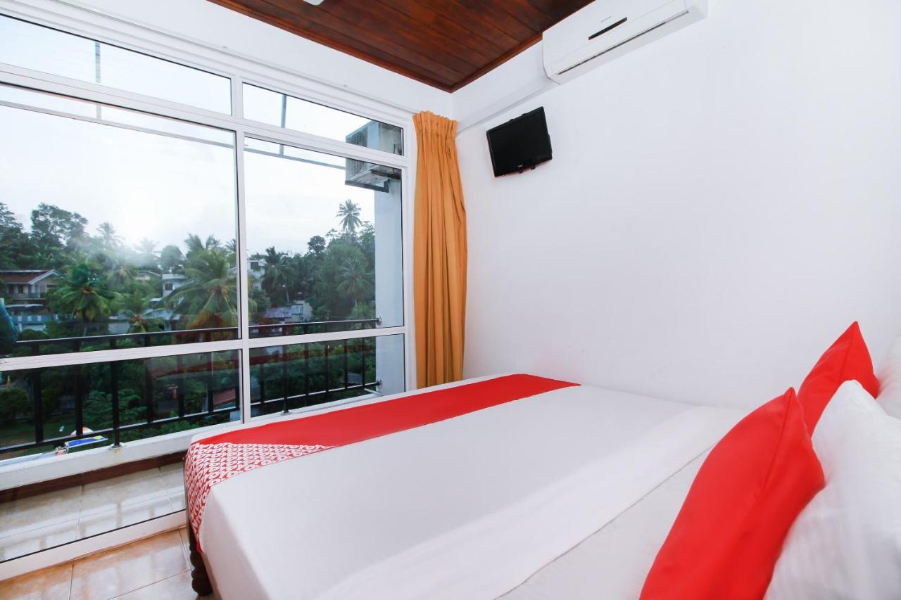 Hotel Aradhana Galle Exterior photo